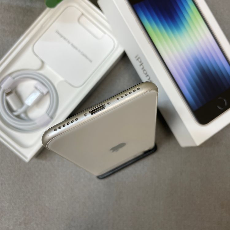 �Хåƥ꡼ 97% iPhone SE3 64GB �������饤�� ������ SIM�ե꡼ ����̵��
