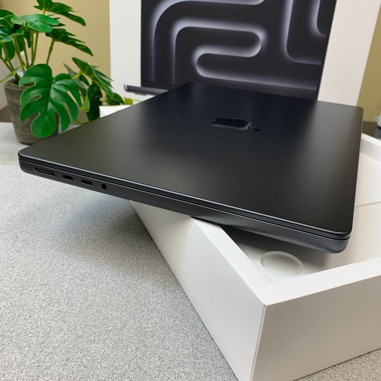 �Хåƥ꡼100% MacBook Pro 14����� 2024 M4Pro 24GB 512GB