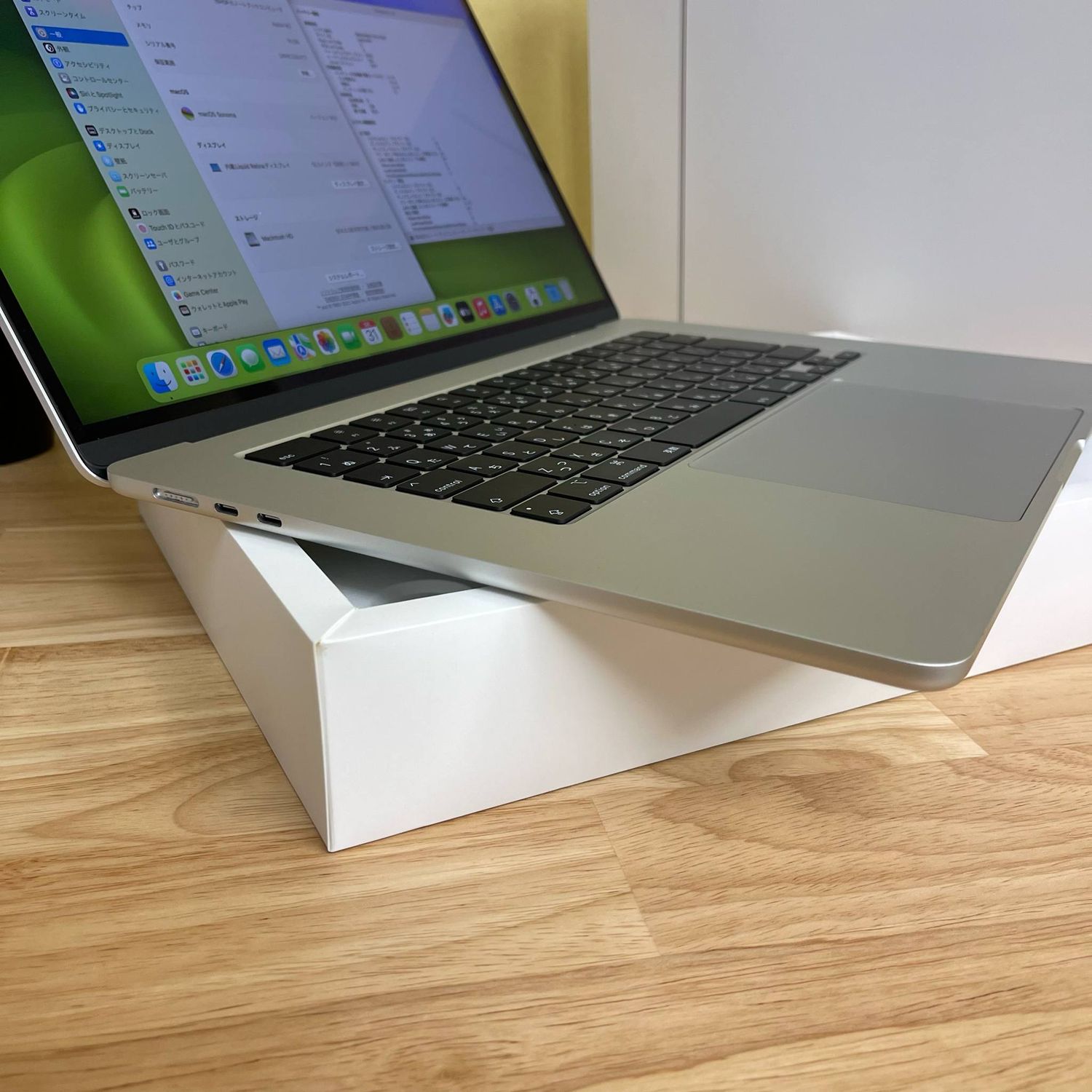 美品 MacBook Air M2 15インチ シルバー 2023 ムスビー|MacBook Air 15インチ M2 チップ 16GB SSD 1TB