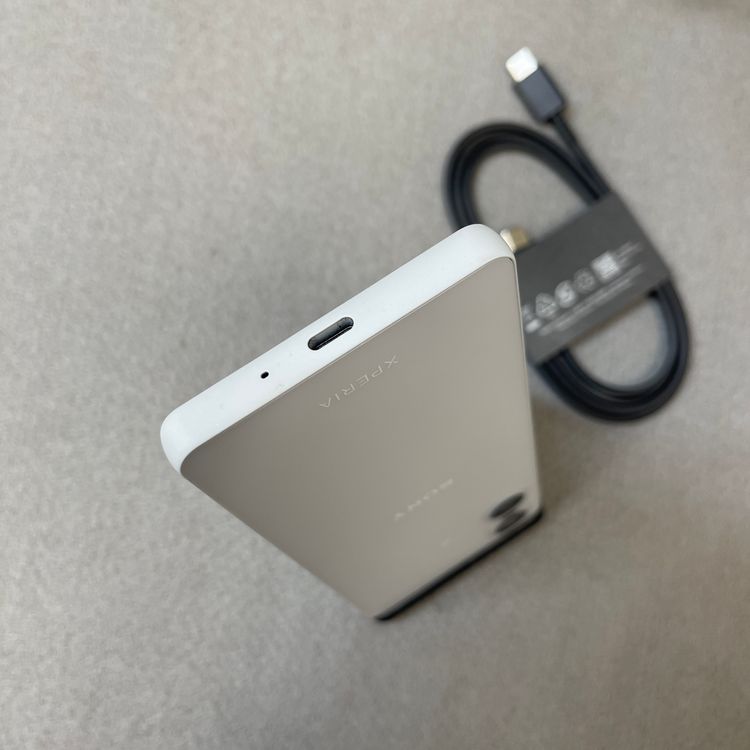 Xperia 10VI SO-52E 128GB �ۥ磻�ȥɥ����� SIM�ե꡼ ����̵��