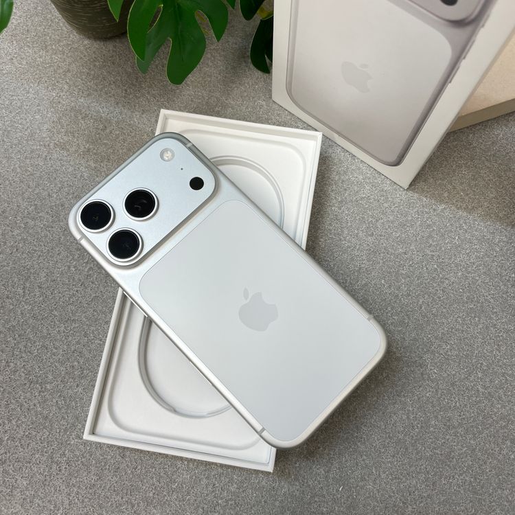 �Хåƥ꡼ 98% iPhone 17Pro 512GB ����С�  ������ SIM�ե꡼