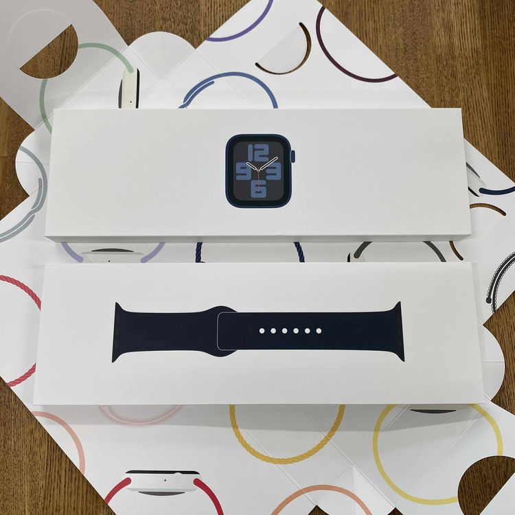���ʡ�̤���� Apple Watch SE�裲���� 44mm GPS �ߥåɥʥ��� 4FVV4