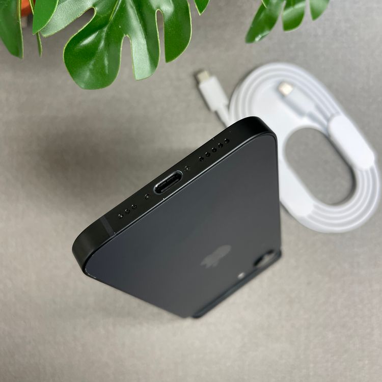 �Хåƥ꡼100% iPhone 16e 256GB �֥�å� Apple�� SIM�ե꡼����̵��