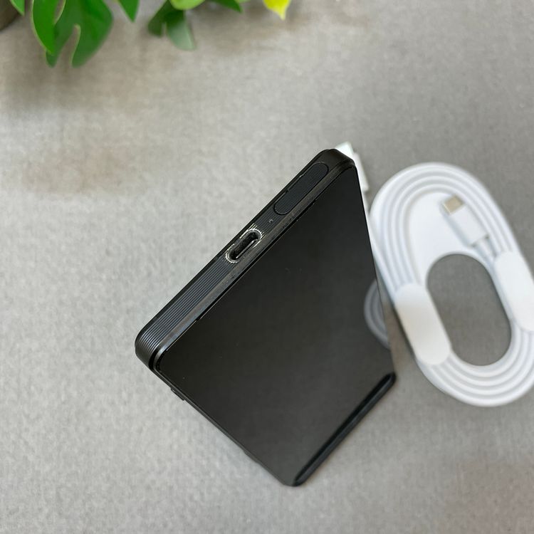 Sony Xperia 1 V SO-51D 256GB �֥�å� ������ SIM�ե꡼����̵��