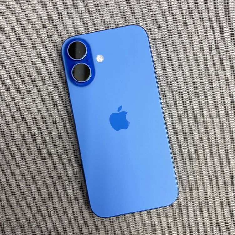 iPhone16  128GB ֥롼  SIMե꡼ ̵