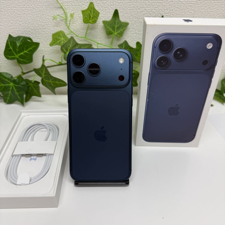 �Хåƥ꡼100% iPhone 17ProMax 256GB �֥롼 ������ SIM�ե꡼