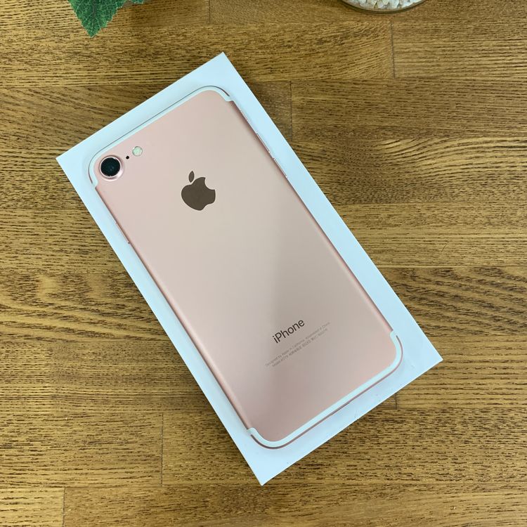 �Хåƥ꡼100% iPhone 7 32GB ������������� ������ SIM�ե꡼����̵��
