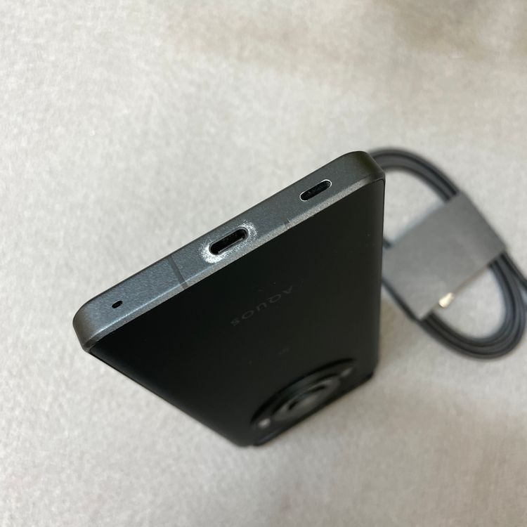 AQUOS R8 Pro 256GB �֥�å� ������ SIM�ե꡼����̵��