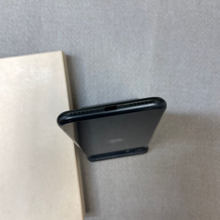 iPhone SE(�裳����) 64GB �ߥåɥʥ��ȹ����� SIM�ե꡼ ����̵��