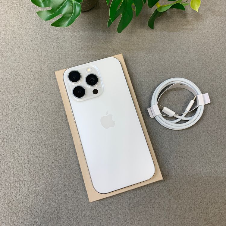 �Хåƥ꡼ 93�� iPhone16Pro 512GB �ۥ磻�� ������ SIM�ե꡼ ����̵��