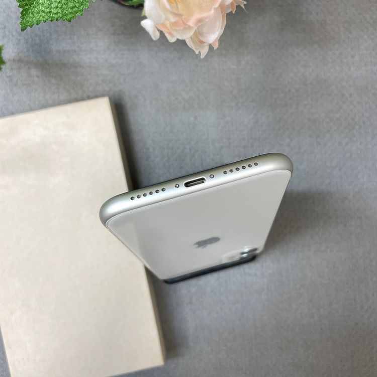 iPhone 11 64GB �ۥ磻�� ������ SIM�ե꡼ ����̵��