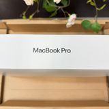 ���ʡ�̤���� MacBook Pro 16����� M5 Max���å� 2TB 6K24R