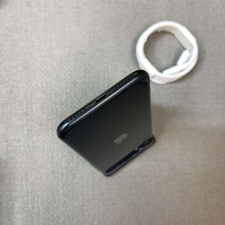 �Хåƥ꡼:99% iPhone SE�裳���� 256GB �ߥåɥʥ��� ������SIM�ե꡼����̵��