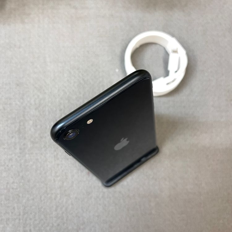 �Хåƥ꡼100% iPhone SE�裳���� 128GB �ߥåɥʥ��� ������SIM�ե꡼����̵��