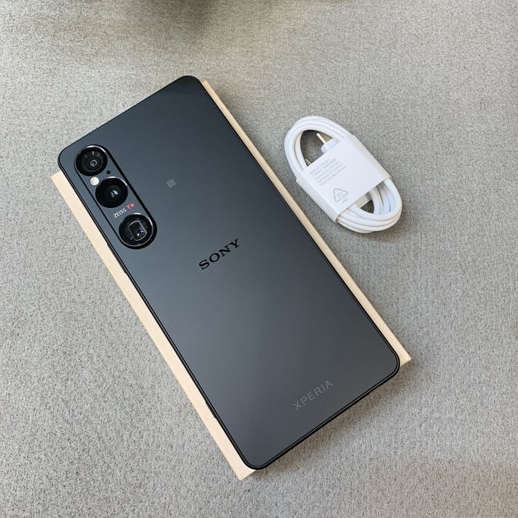 Sony Xperia 1 VI SO-51E 256GB �֥�å� �ɥ����� SIM�ե꡼����̵��