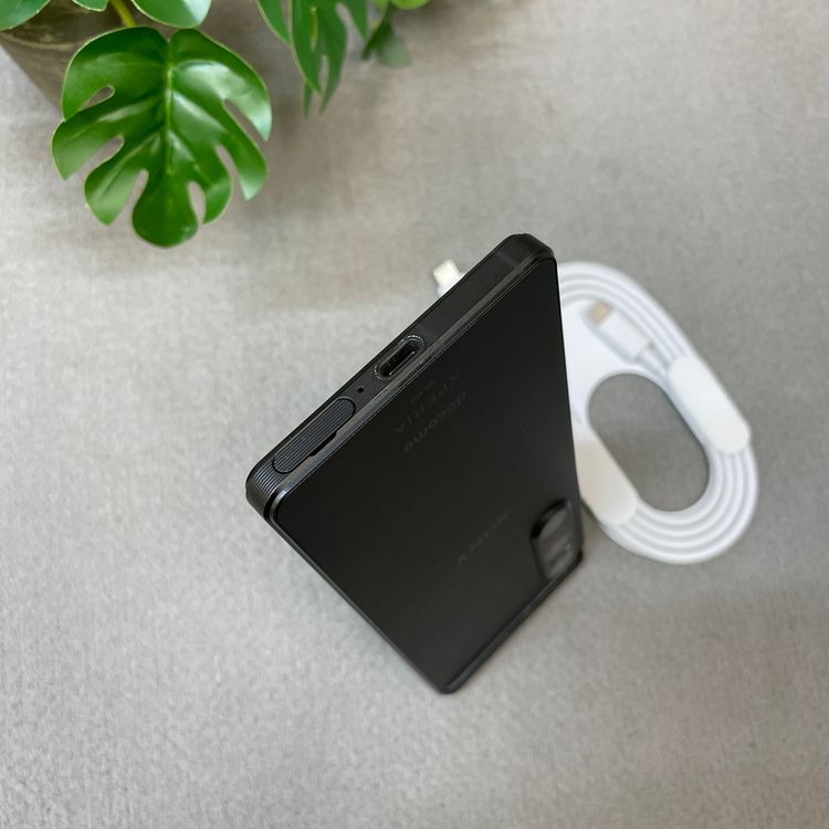 Sony Xperia 1 V SO-51D 256GB �֥�å� ������ SIM�ե꡼����̵��