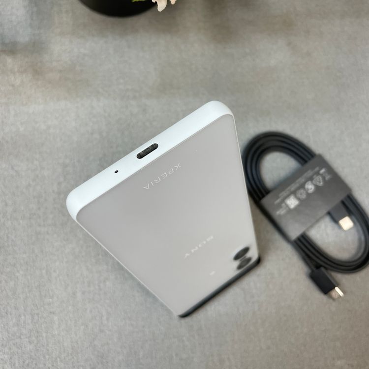 Xperia 10VI 128GB �ۥ磻�� SO-52E �ɥ����� SIM�ե꡼ ����̵��