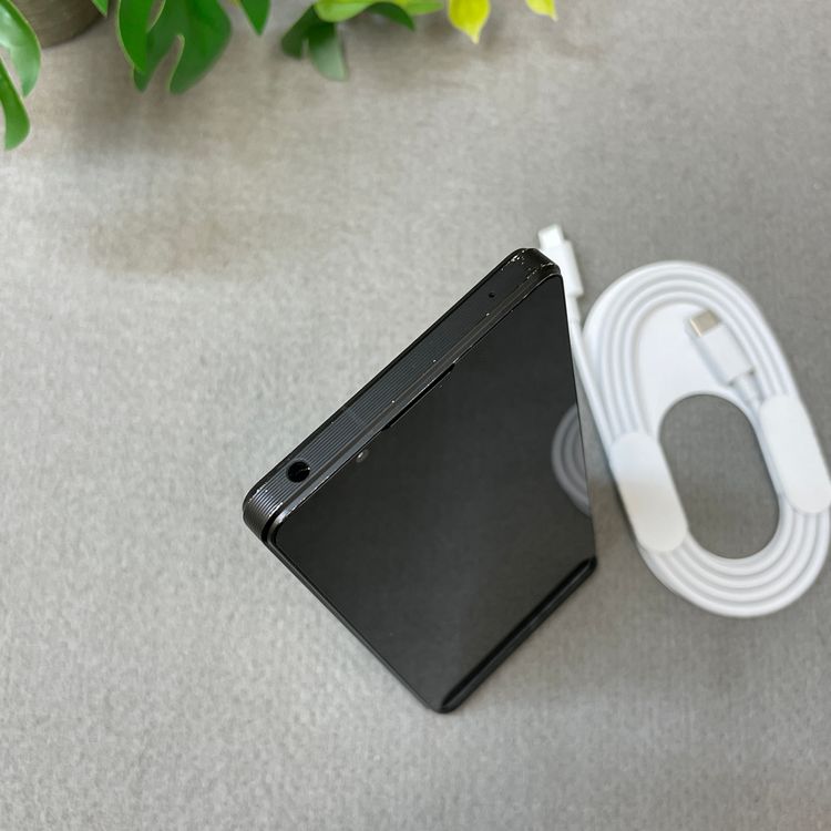 Sony Xperia 1 V SO-51D 256GB �֥�å� ������ SIM�ե꡼����̵��