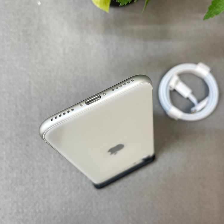 ����Ʊ�� iPhone SE2 64Gb �ۥ磻�� ������SIM�ե꡼����̵�� �������� ��