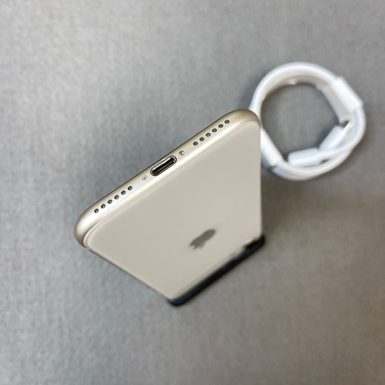 �Хåƥ꡼97% iPhone SE�裳���� 64GB �������饤�� ������ SIM�ե꡼����̵��