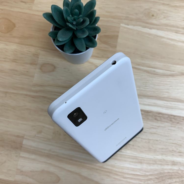 AQUOS Wish2 SH-51C 64GB �ۥ磻�� �ɥ����� SIM�ե꡼ ����̵��