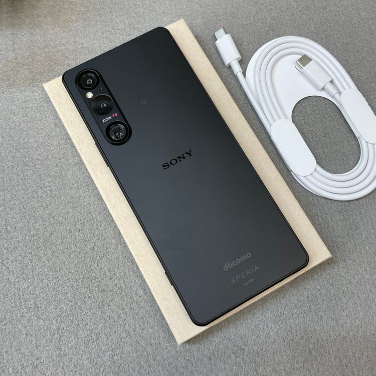 Sony Xperia 1 V SO-51D 256GB �֥�å� ������ SIM�ե꡼����̵��