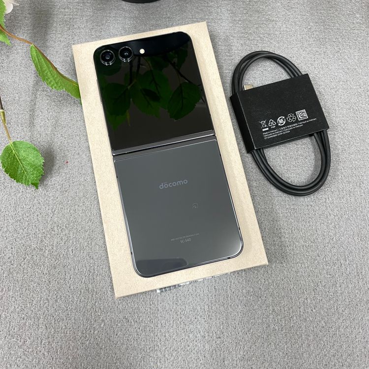 ����Ʊ�� Galaxy Z Flip5 256GB ����ե����� ������SIM�ե꡼ ����̵��