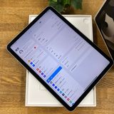iPad Air(��5����) 64GB �������饤�� Wi-Fi��ǥ� ����̵��