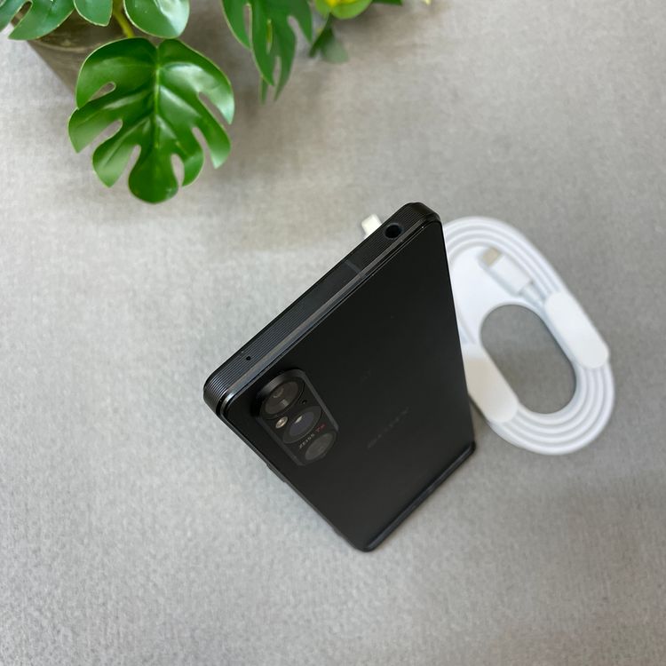 Sony Xperia 1 V SO-51D 256GB �֥�å� ������ SIM�ե꡼����̵��