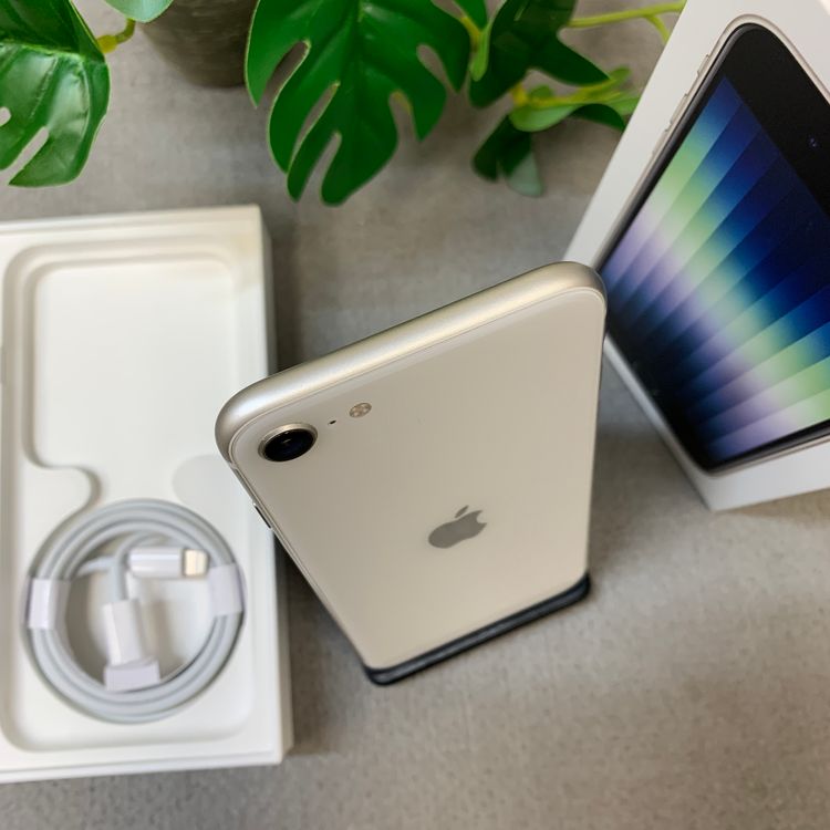 �Хåƥ꡼ 84% iPhone SE3 128GB �������饤�� ������ SIM�ե꡼ ����̵��