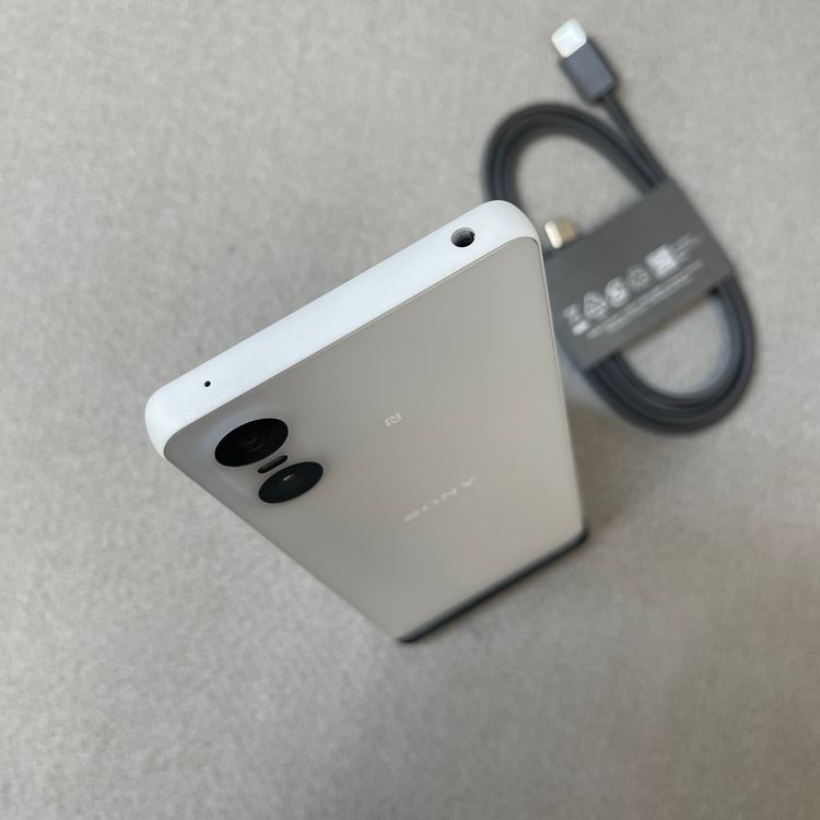 Xperia 10VI SO-52E 128GB �ۥ磻�ȥɥ����� SIM�ե꡼ ����̵��