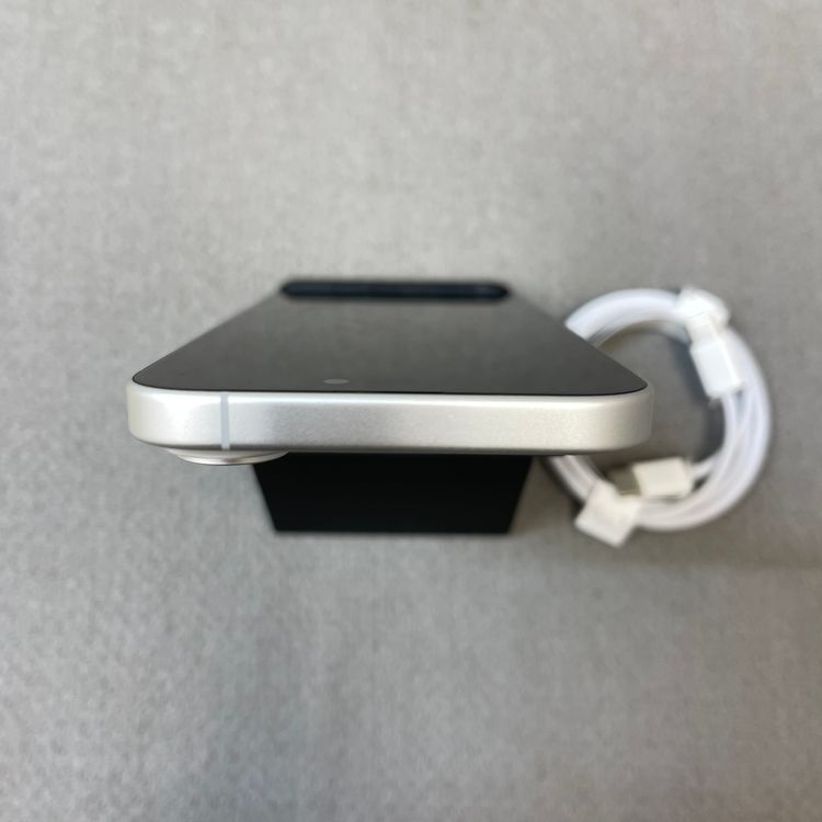 �Хåƥ꡼ 95% iPhone 16 128GB �ۥ磻�� Apple�� SIM�ե꡼����̵��