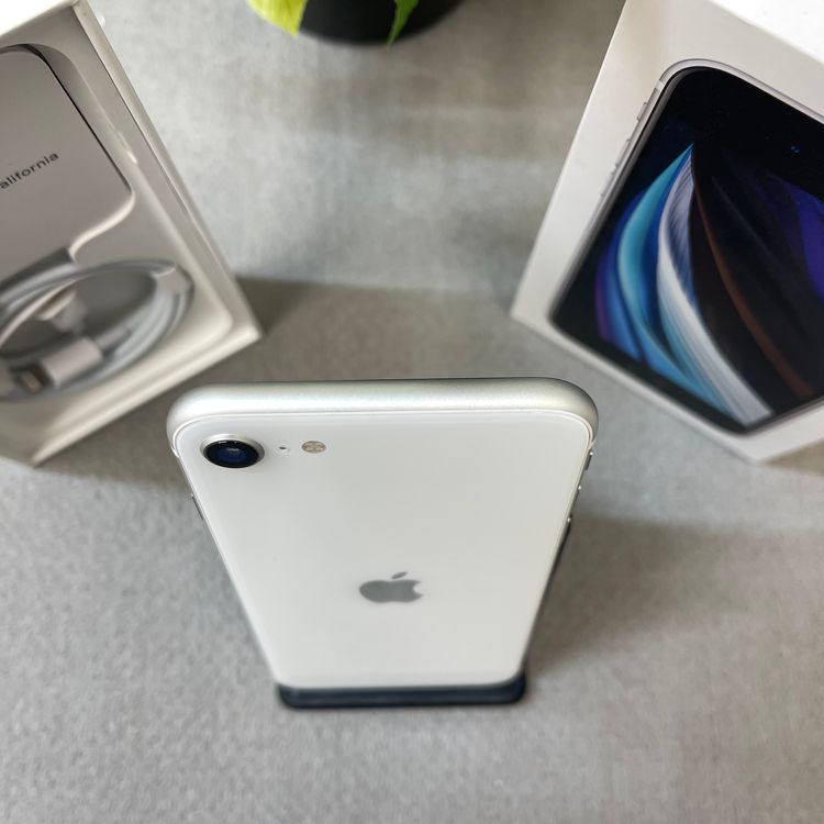 ���ʡ�̤���� iPhone SE2 64Gb �ۥ磻�� ������SIM�ե꡼����̵��