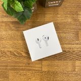 ���ʡ�̤���� AirPods 4 MXP63J/A �ۥ磻�� ����̵ 6PYJX