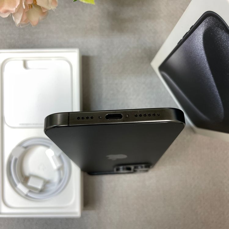 iPhone 15ProMax 512GB �֥�å������˥�������� SIM�ե꡼����̵��