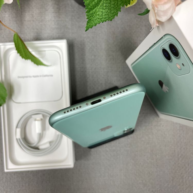 iPhone11 ���꡼�� 64GB ������SIM�ե꡼ ����̵��