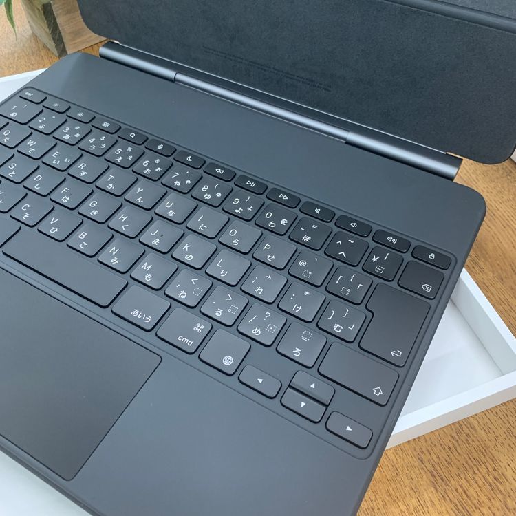 ���ʡ�̤���� iPad Air 13����� Magic Keyboard - ���ܸ� - �֥�å�