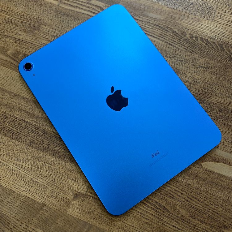 �Хåƥ꡼93% iPad ��10���� 64GB �֥롼WiFi�� ����̵��