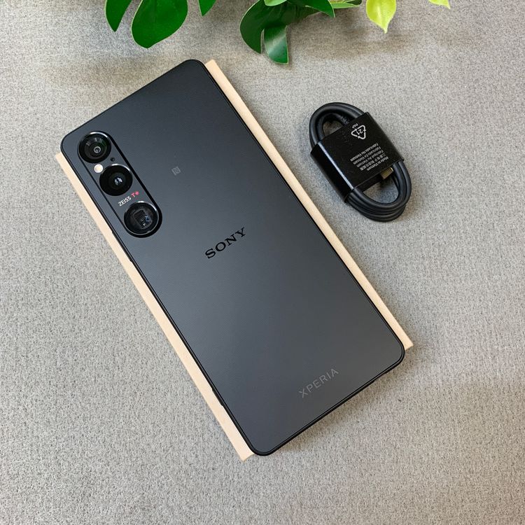 Sony Xperia 1 VI SO-51E 256GB �֥�å� �ɥ����� SIM�ե꡼����̵��