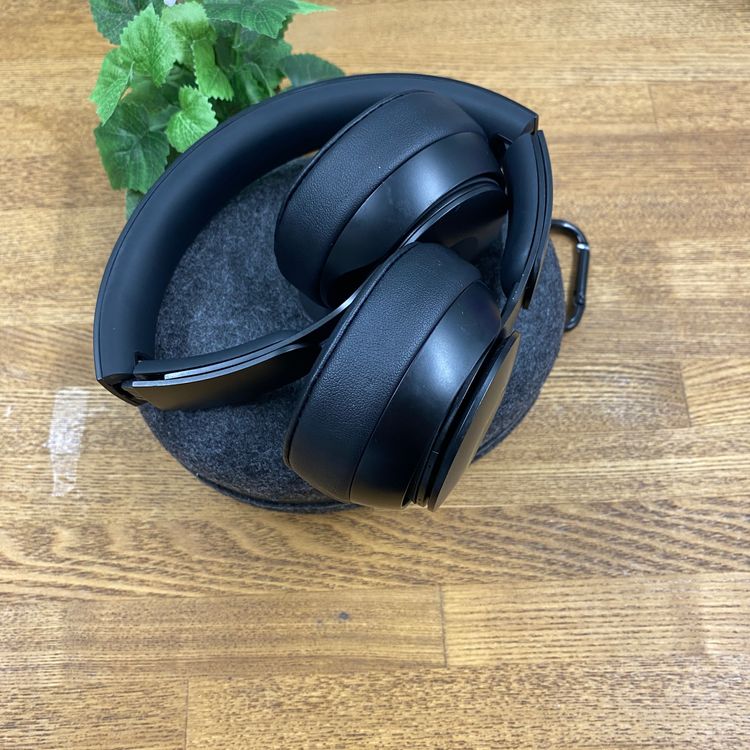 Beats Solo Pro Wireless �֥�å� ����̵��