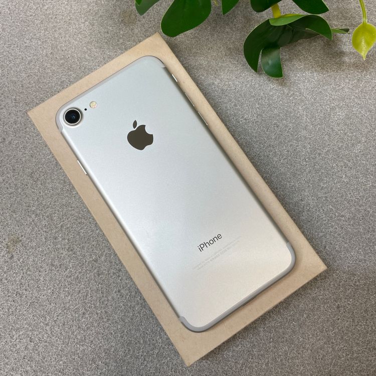 �Хåƥ꡼ 96% iPhone 7 32GB ����С������� SIM�ե꡼����̵��