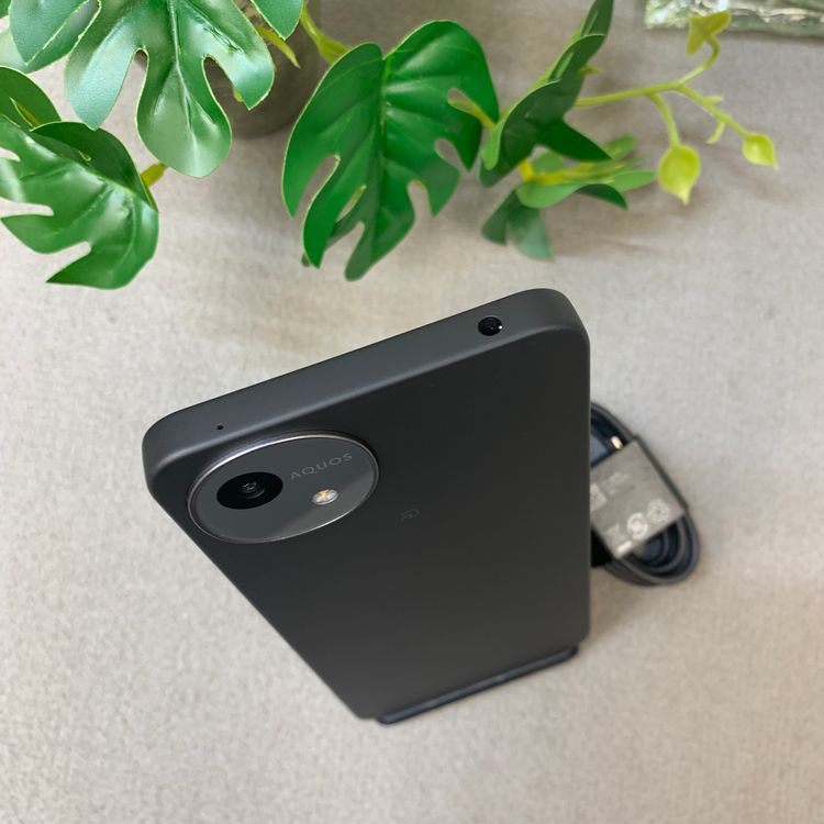 ����Ʊ�� AQUOS Wish 5 SH-52F Sumi �ɥ����� SIM�ե꡼����̵��