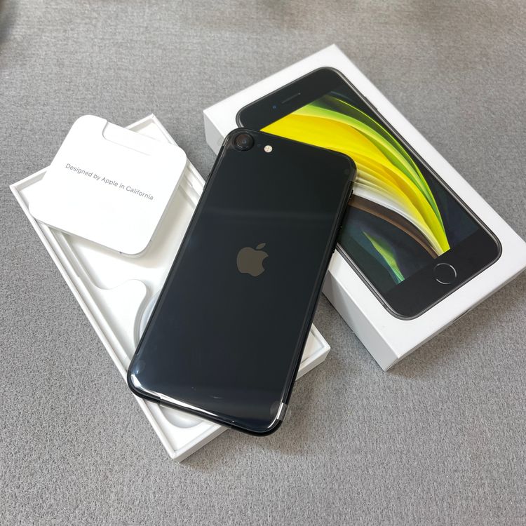 ���ʡ�̤���� iPhone SE�裲���� 64GB �֥�å� ������ SIM�ե꡼ ����̵��