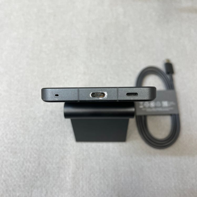 AQUOS R8 Pro 256GB �֥�å� ������ SIM�ե꡼����̵��
