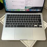 ����Ʊ�� MacBook Air 13����� M4���å� �������֥롼 ����̵�� G9975