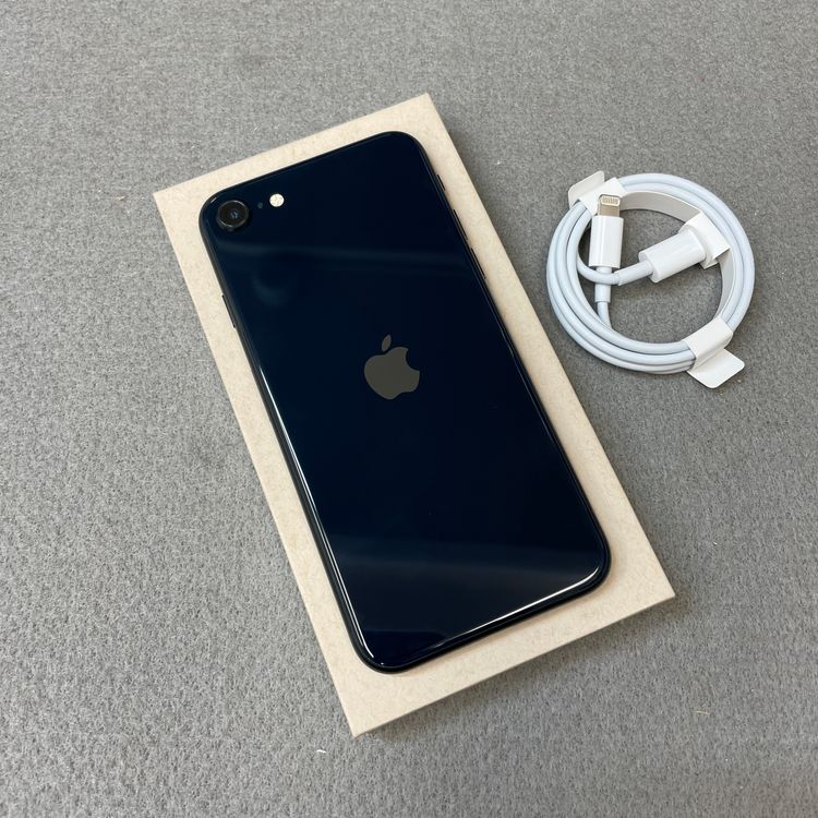 �Хåƥ꡼ 96% iPhone SE3 64GB �ߥåɥʥ��� ������ SIM�ե꡼ ����̵��