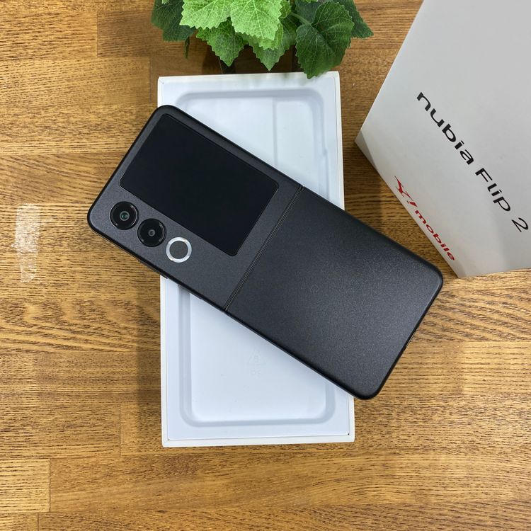 ����Ʊ�� Nubia Flip 2 128GB �֥�å� ������ SIM�ե꡼ ����̵��