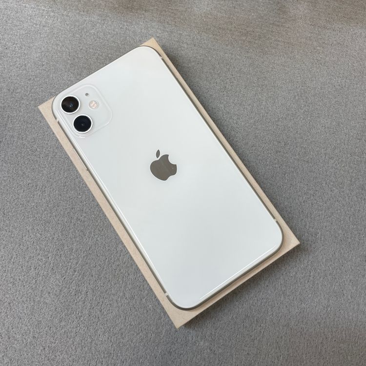 iPhone 11 64GB �ۥ磻�� ������ SIM�ե꡼ ����̵��
