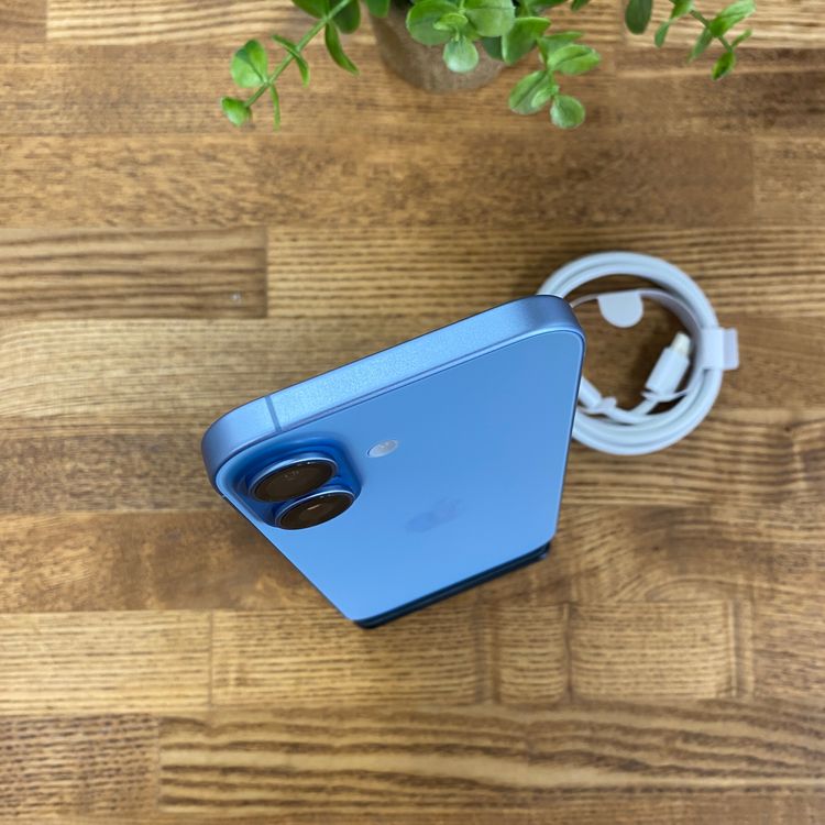 ����Ʊ�� iPhone17 256GB �ߥ��ȥ֥롼 ������SIM�ե꡼����̵��