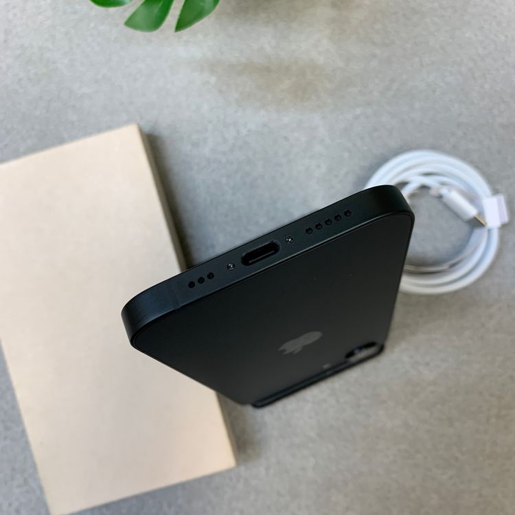 �Хåƥ꡼100% iPhone 16e 128GB �֥�å� ����SIM�ե꡼ ����̵��